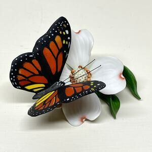 Franklin Mint Butterflies of the World Porcelain Monarch Dogwood Figurine